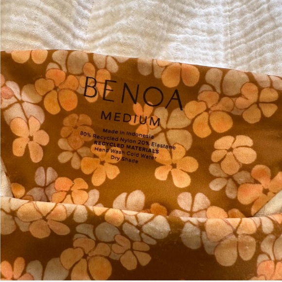 benoa lei set - Picture 3 of 3